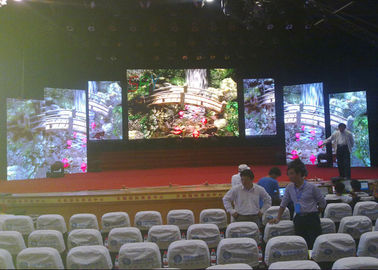 Chine affichage à LED De location de moulage en matrice de 500mm x de 500mm HD d'étape en aluminium 4.81mm polychrome d'intérieur de Cabinet fournisseur