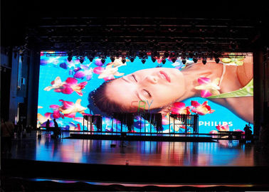 Angle de vue large de publicité d'intérieur visuel d'affichage à LED de l'écran 7KG De P4 LED fournisseur
