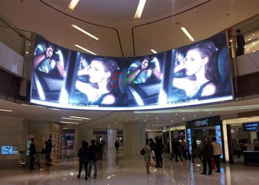 panneaux incurvés par lancement du pixel LED de 5mm 1/16 affichage à LED Actuel constant de message publicitaire de balayage fournisseur