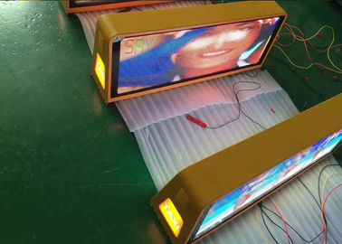 Système 3G sans fil de taxi de la publicité extérieure P5 de dessus de signe polychrome du toit LED fournisseur