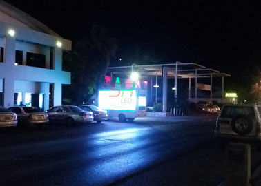 Le camion de la publicité d'IP65 PH10mm a monté l'entretien arrière mobile d'écran de LED fournisseur